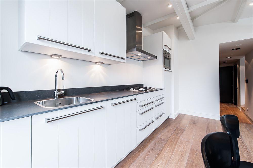 Short Stay Group Tropen Serviced Apartments Amsterdam Exterior photo